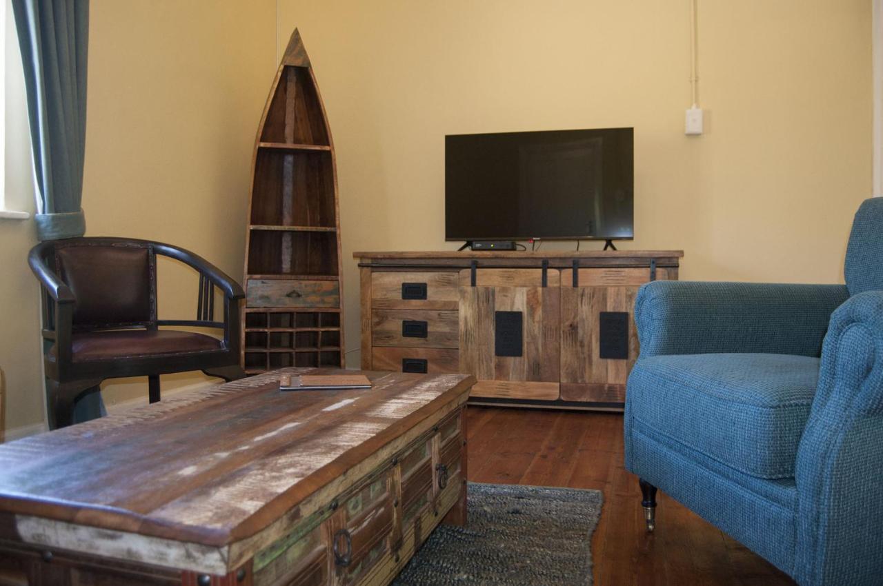 Alte Villa Boutique Hotel Lüderitz 外观 照片